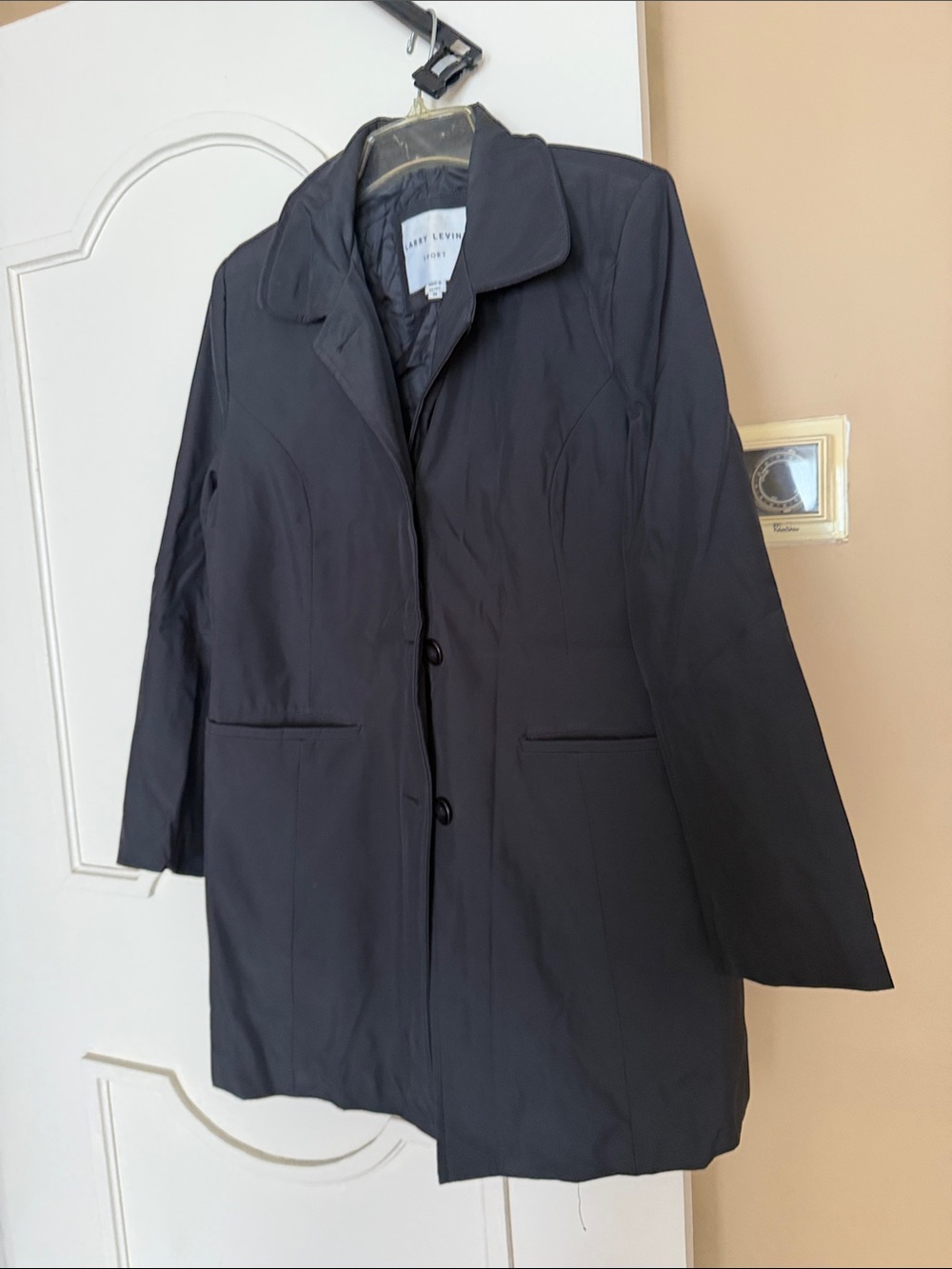 Larry Levine Black Single-Breasted Trench Coat